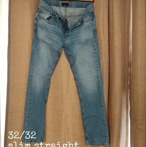 32/32 Adam Levine jeans